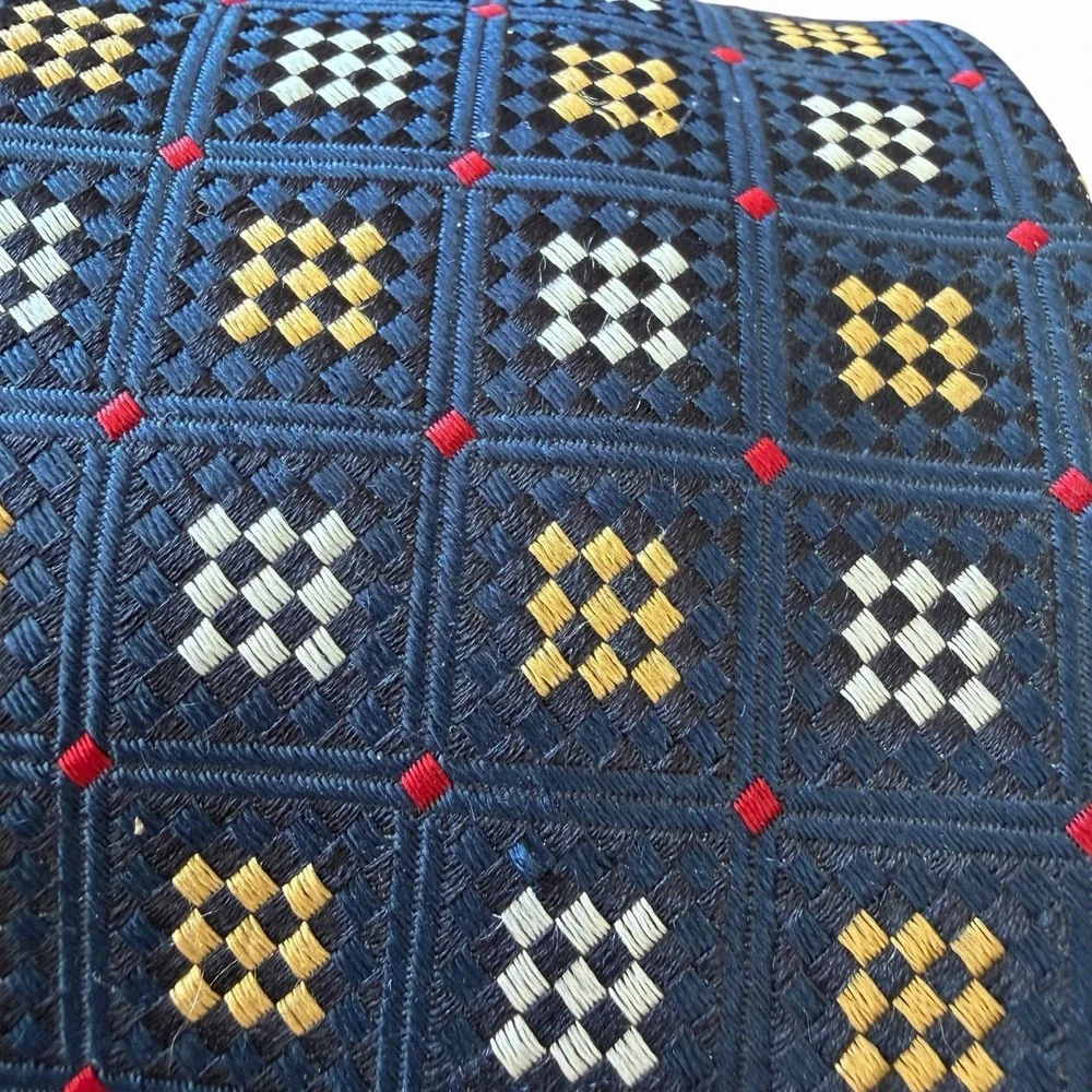 LANDS' END MEN'S TIE BLUE/GEOMETRIC WIDTH:‎ 3.75